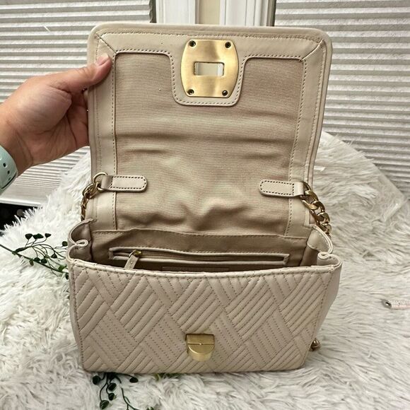 Talbots Off White Quilted Genuine Leather Chain Strap Turn lock Shoulder Bag - Picture 7 of 12